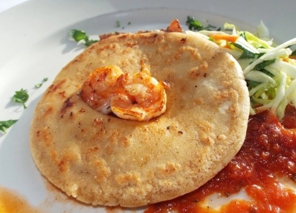 Pupusa q/camarones